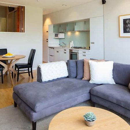 Stunning Lakeview 1 Bedroom Apartment Queenstown Buitenkant foto