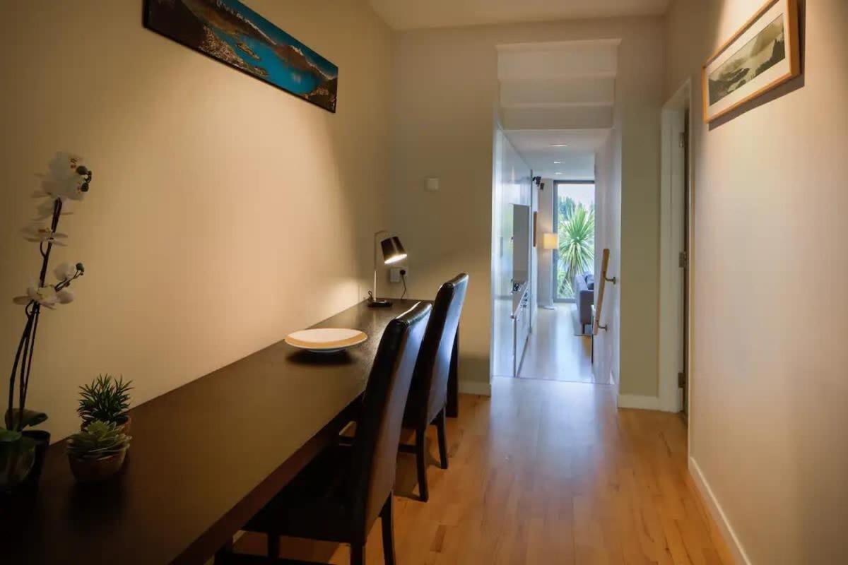 Stunning Lakeview 1 Bedroom Apartment Queenstown Buitenkant foto