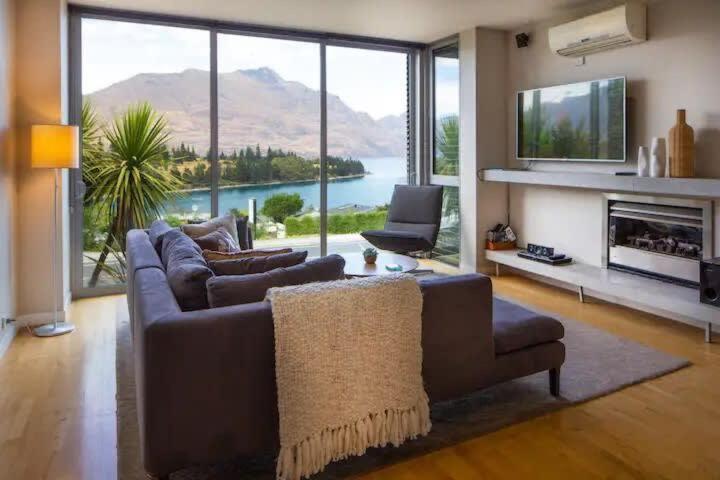 Stunning Lakeview 1 Bedroom Apartment Queenstown Buitenkant foto